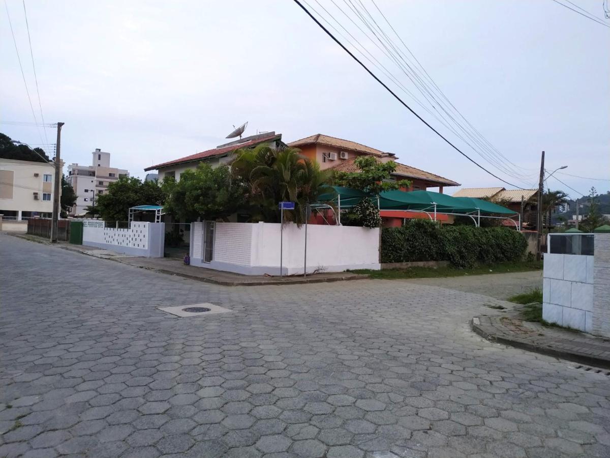 Residencial Praia Bombas 봄비나스 외부 사진