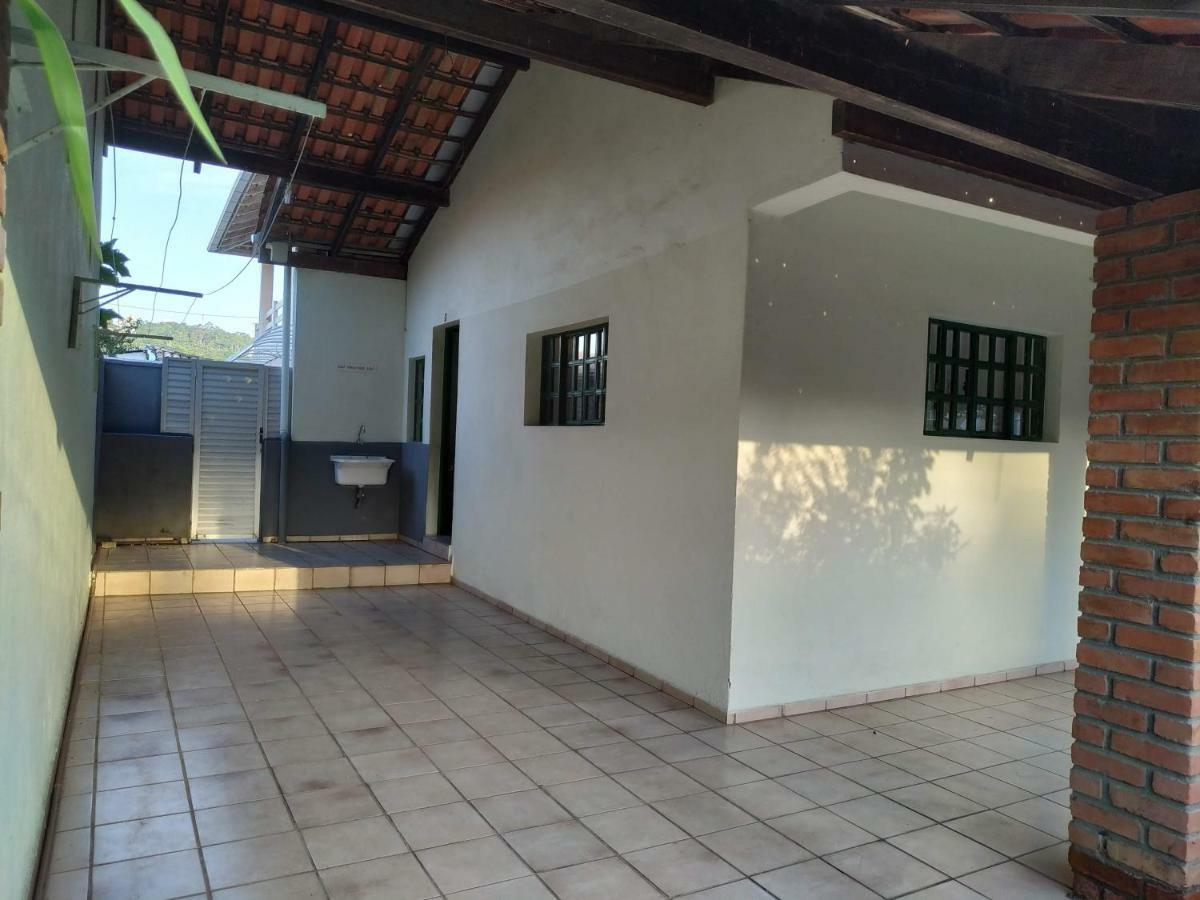 Residencial Praia Bombas 봄비나스 외부 사진